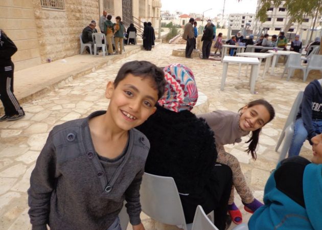 Zarqa, Giordania (2015): “Sosteniamo la popolazione siriana arrivata a Zarqa”
